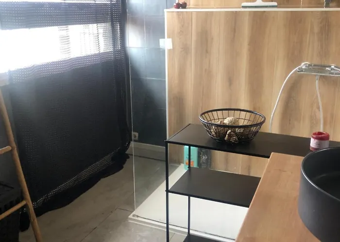 Apartment Bel A Moins De 100m De La